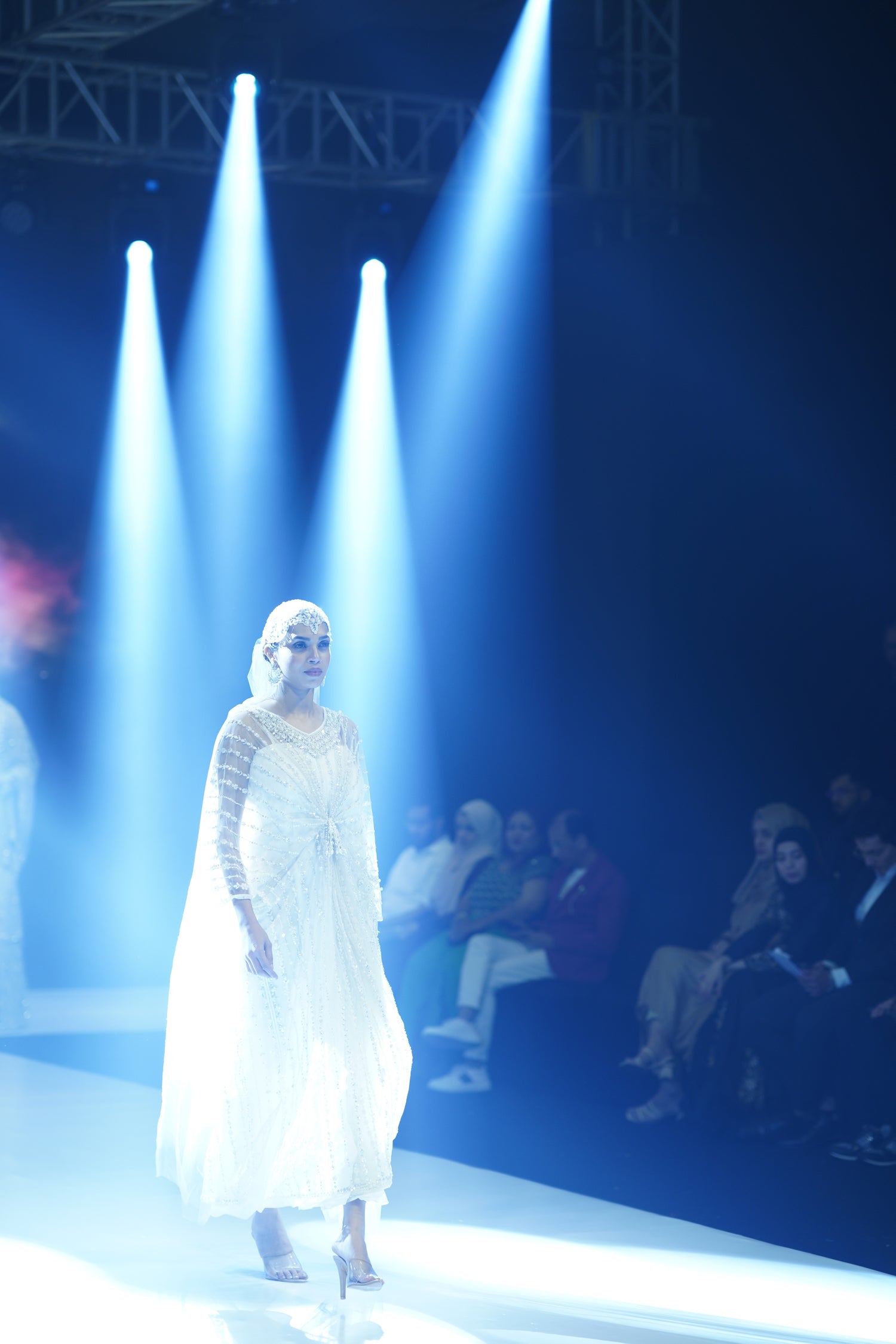 White Princess Fusion kaftan